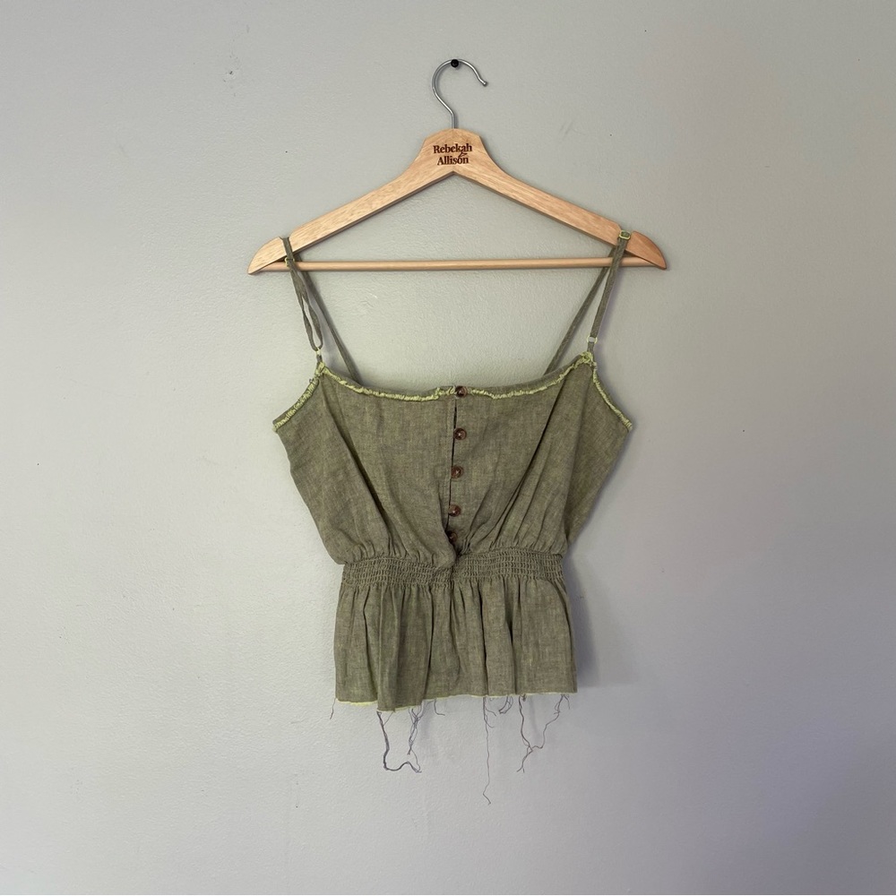 NWT Urban Outfitters Green Raw Edge Tank Top in Size XS - Picture 2 of 9